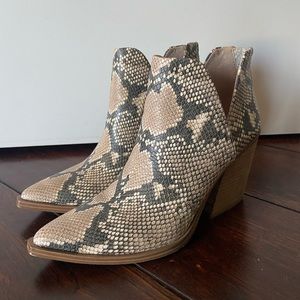 Steve Madden booties